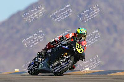 media/Oct-01-2023-SoCal Trackdays (Sun) [[4c570cc352]]/Turn 9 Set 1 (950am)/